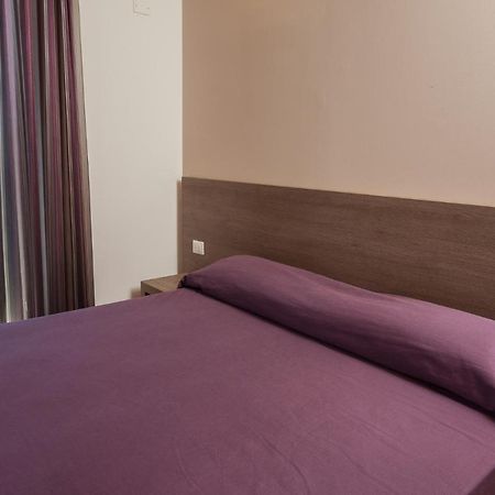 Hotel Gioia Ріміні Екстер'єр фото