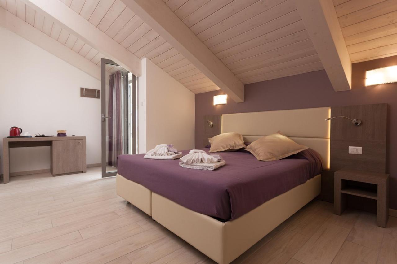Hotel Gioia Ріміні Екстер'єр фото